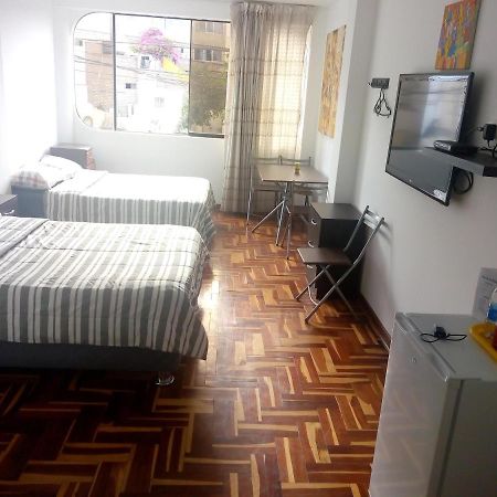 Peruvian Family Hostal Miraflores Λίμα Εξωτερικό φωτογραφία