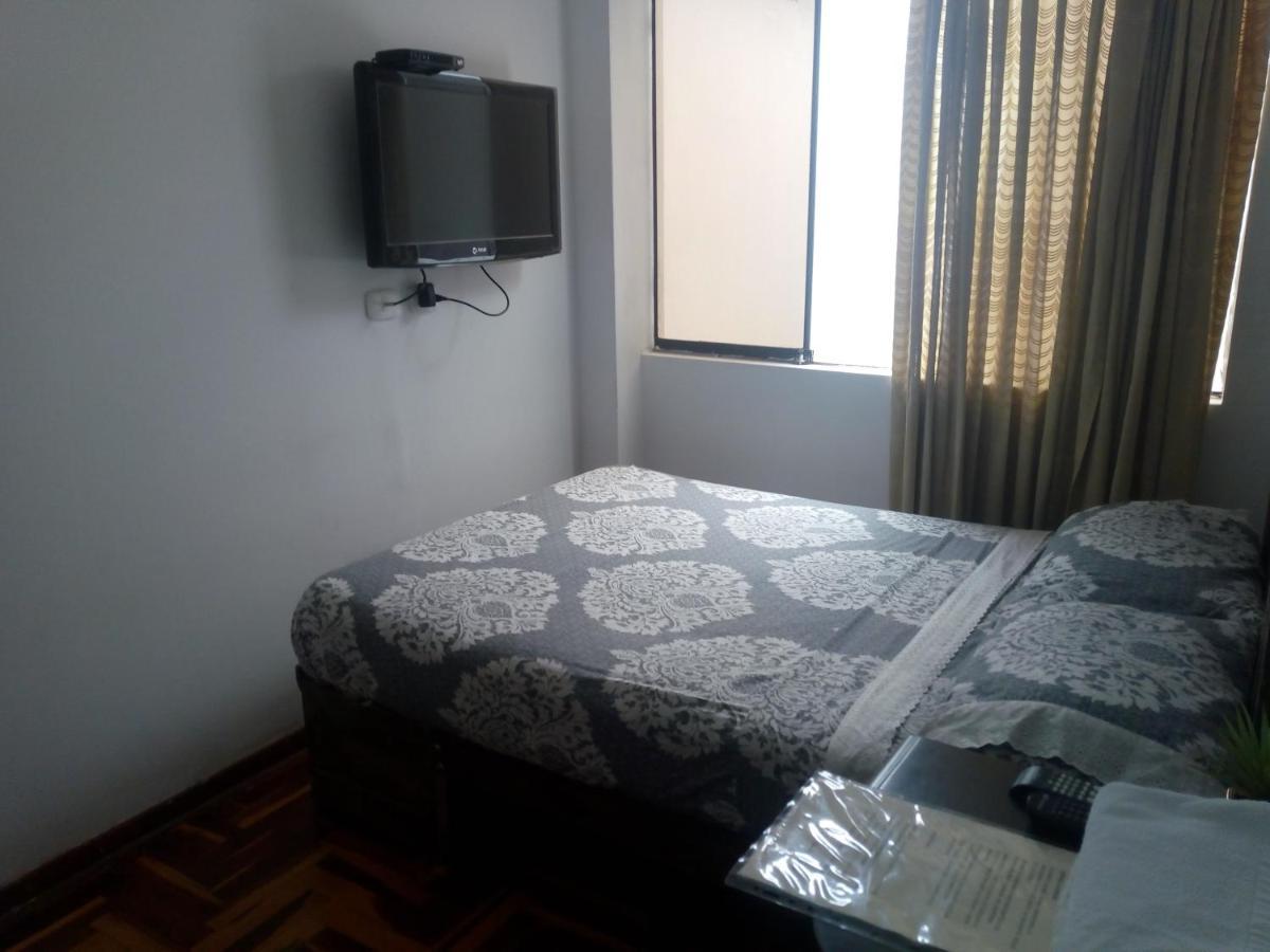 Peruvian Family Hostal Miraflores Λίμα Δωμάτιο φωτογραφία